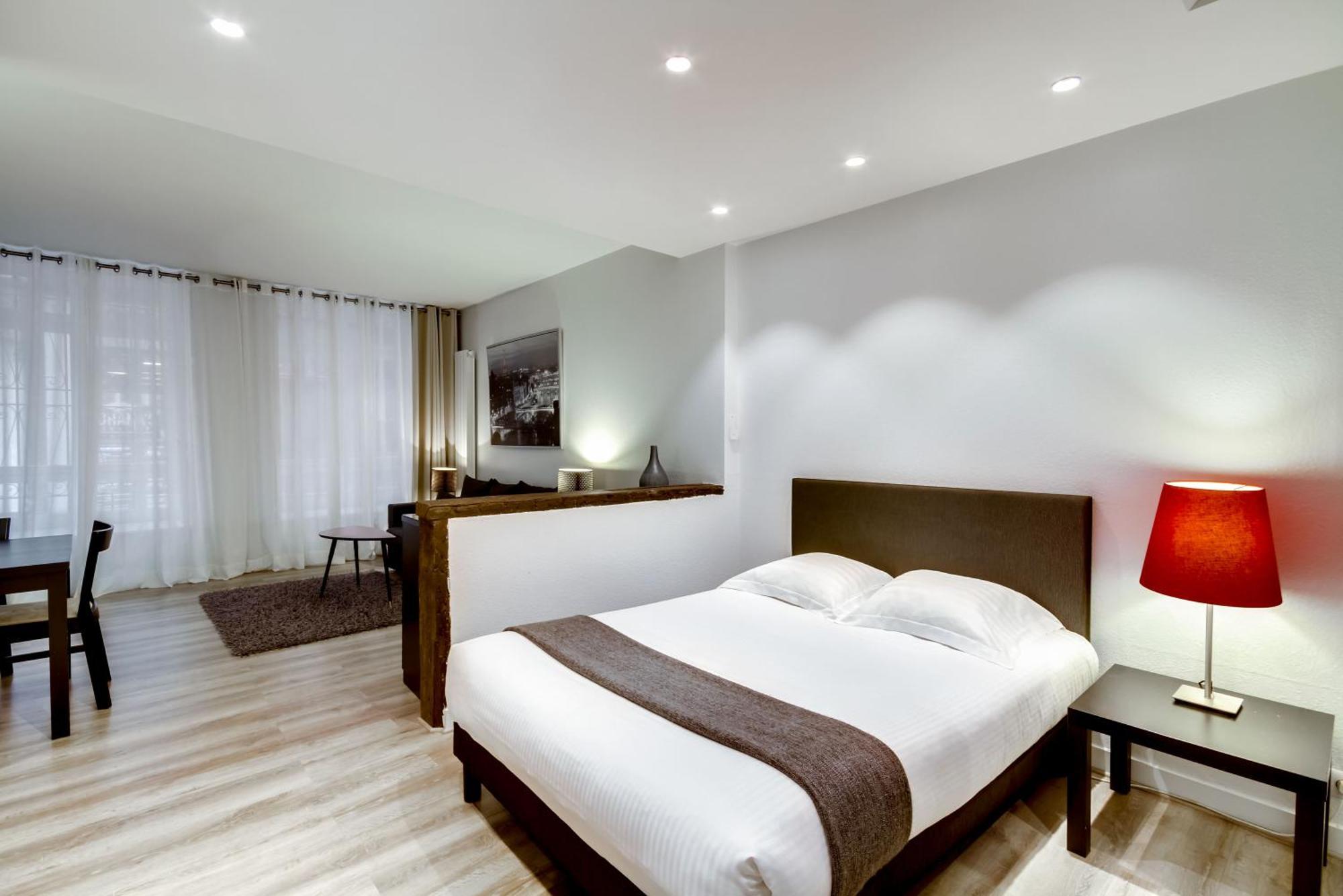 Apartments For Work In City Center Paris Exterior photo