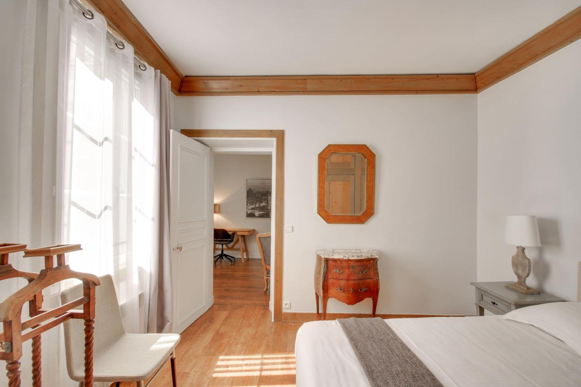 Apartments For Work In City Center Paris Exterior photo